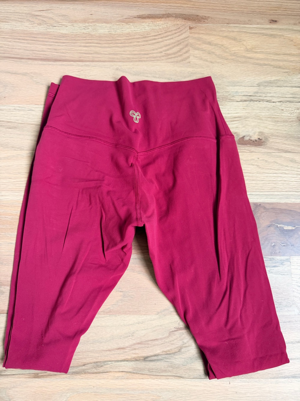 Aritzia TNA butter leggings